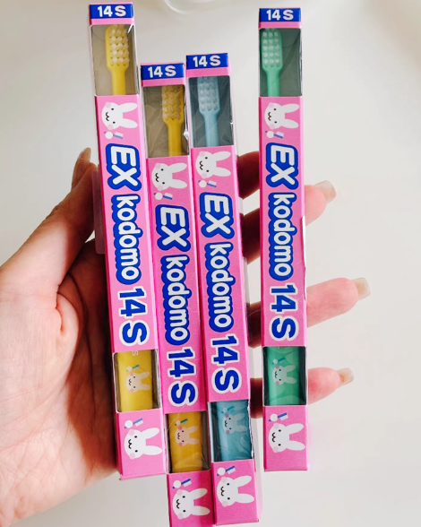 LION EX kodomo Age-Specific Soft Toothbrush 1pcs 狮王婴幼儿童分龄软毛牙刷