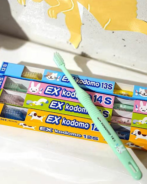 LION EX kodomo Age-Specific Soft Toothbrush 1pcs 狮王婴幼儿童分龄软毛牙刷