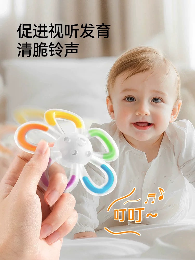 YEEHOO Flower Rattle Toy and Teething Gel 英氏花朵摇铃玩具牙胶