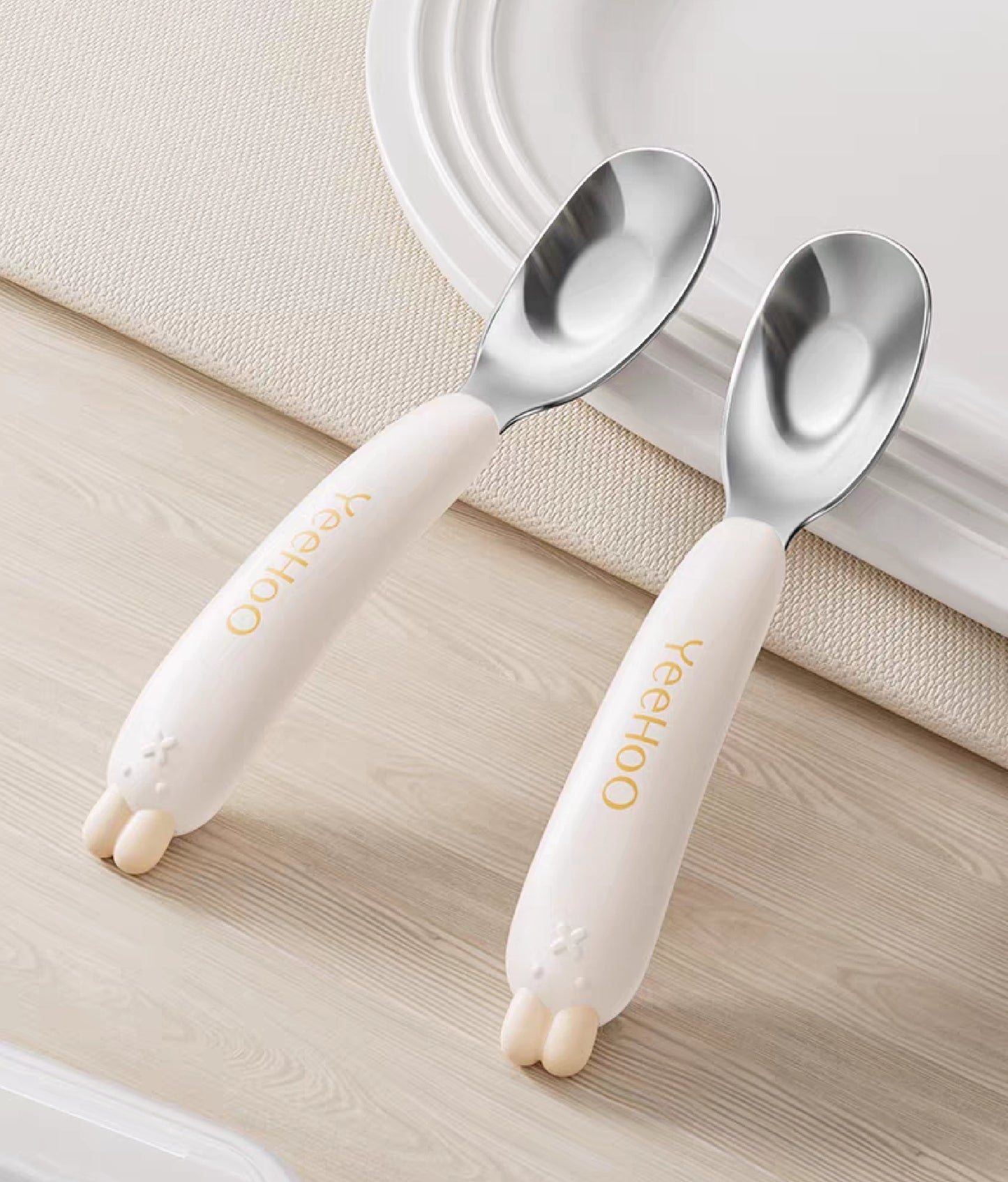 YEEHOO KIDS Rabbit Ear Ingot Spoon 英氏兔耳元宝勺